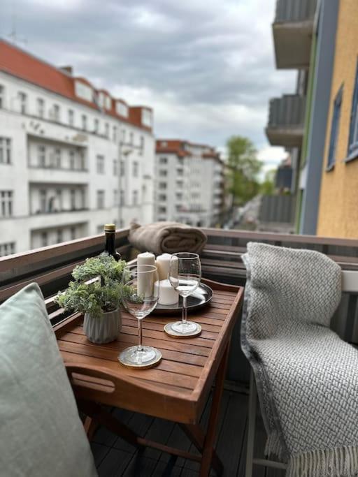 2 Zimmer Apartment Mit Parkplatz Берлин Экстерьер фото